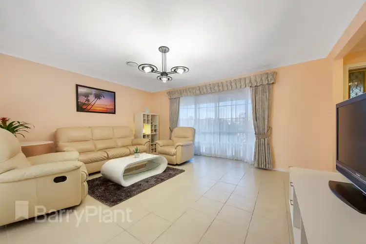 Third view of Homely house listing, 17 Kiparra Close, St Albans VIC 3021
