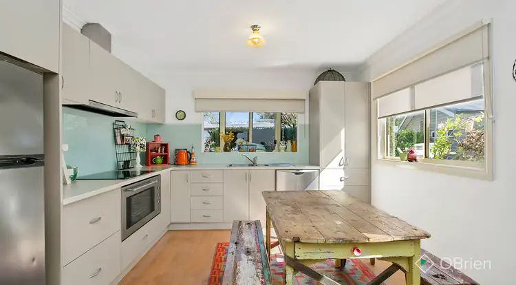 111/98 Bungower Road, Mornington VIC 3931