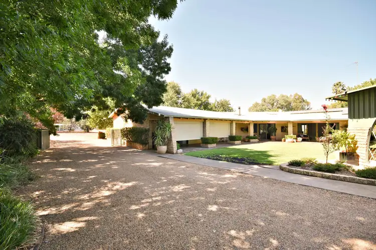 6 Ulomogo Street, Brocklehurst NSW 2830