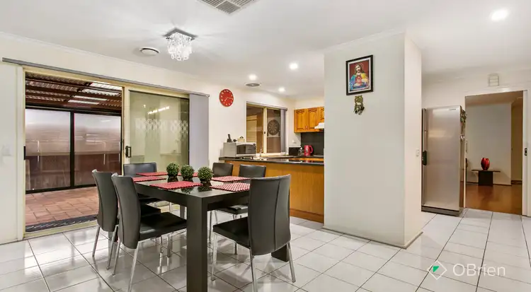 Fifth view of Homely house listing, 2 Swan Court, Narre Warren South VIC 3805