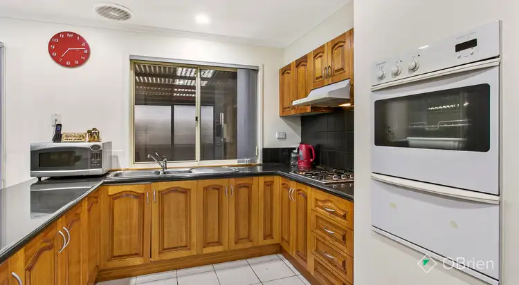 Sixth view of Homely house listing, 2 Swan Court, Narre Warren South VIC 3805