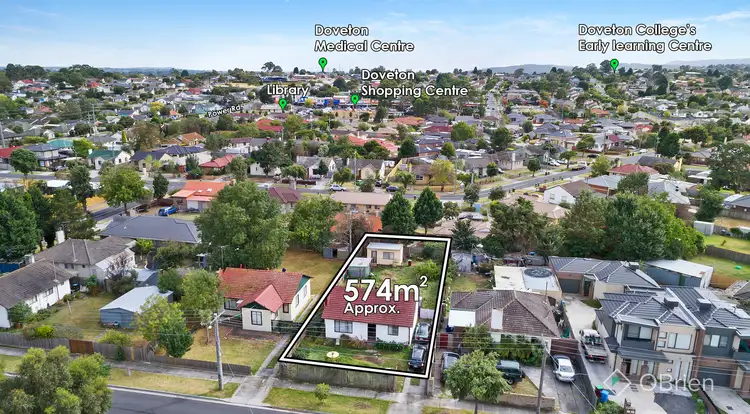 9 Oak Avenue, Doveton VIC 3177