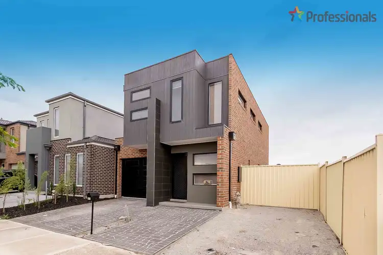 Second view of Homely townhouse listing, 92 Allenby Road, Hillside VIC 3037