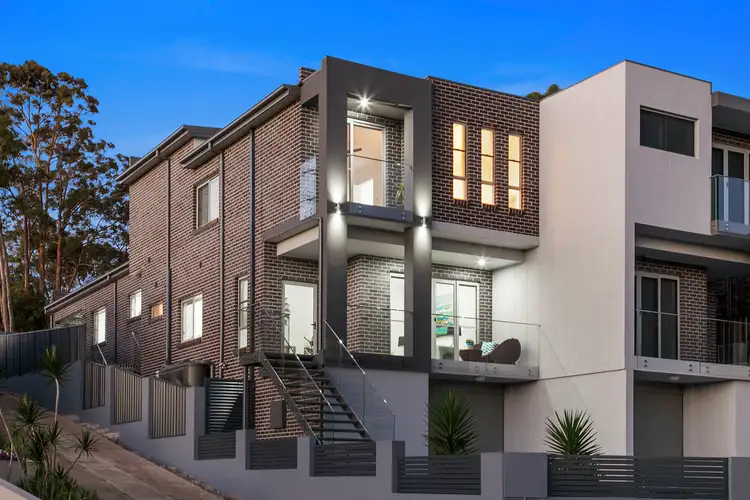 21A Moreton Road, Illawong NSW 2234