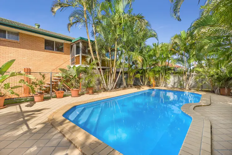 24 Glenjustins Street, Wynnum West QLD 4178