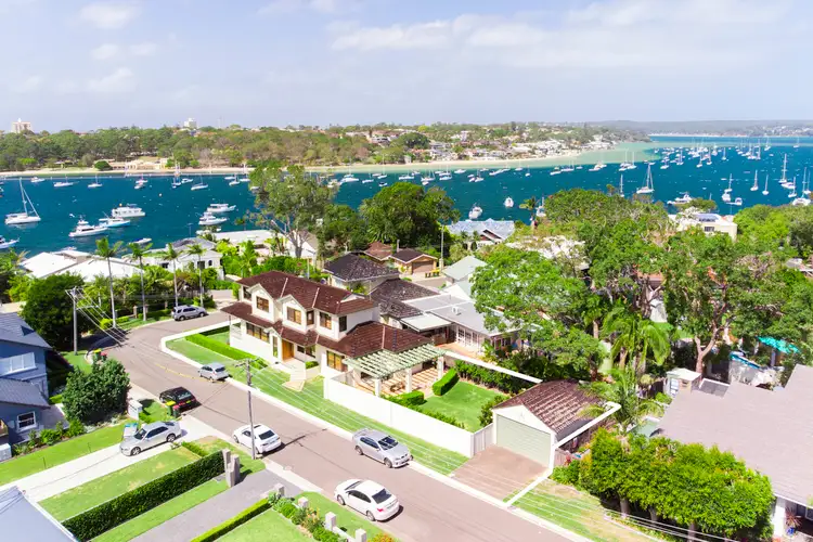 1 Grosvenor Crescent, Cronulla NSW 2230