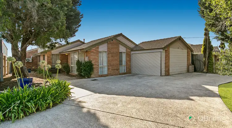 31 Joyce Street, Cranbourne West VIC 3977