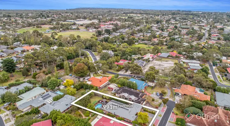 Second view of Homely house listing, 5 Hedgely Court, Langwarrin VIC 3910
