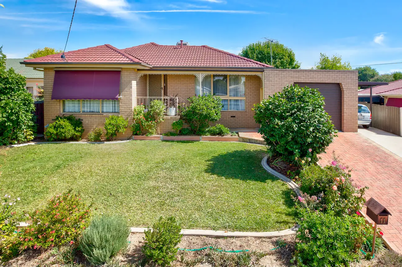 Main view of Homely house listing, 11 Gayview Drive, Wodonga VIC 3690