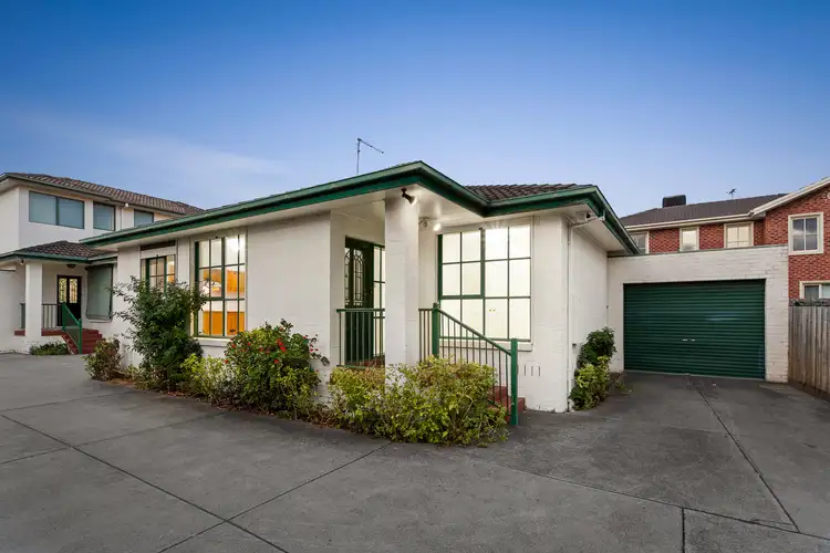 2/4 Paul Street, Doncaster VIC 3108
