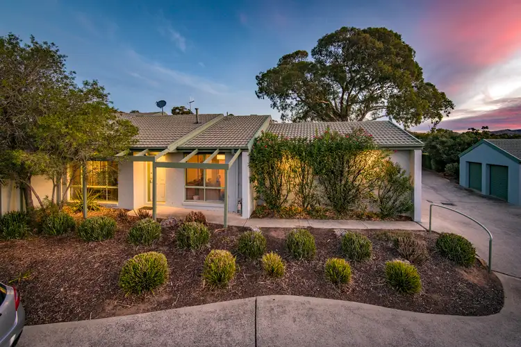 8/4 Redwood Avenue, Jerrabomberra NSW 2619