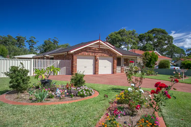 19 Lakewood Grove, Burrill Lake NSW 2539