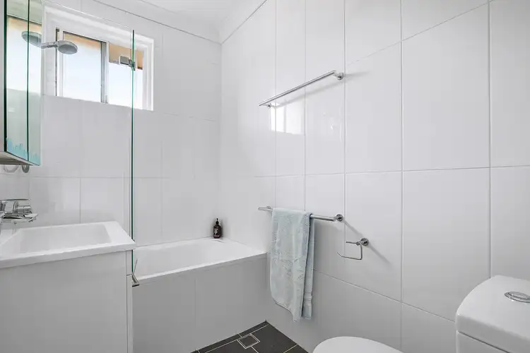 Fourth view of Homely apartment listing, 10/11 Frazer Street, Collaroy NSW 2097