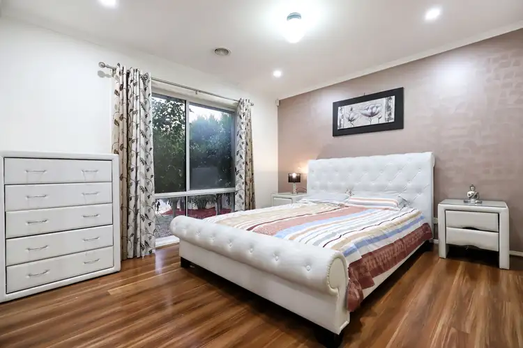 Seventh view of Homely house listing, 4 Manningtree Parade, Craigieburn VIC 3064