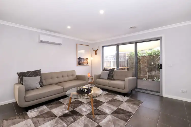 Fifth view of Homely unit listing, 2/23 Newlyn Drive, Craigieburn VIC 3064