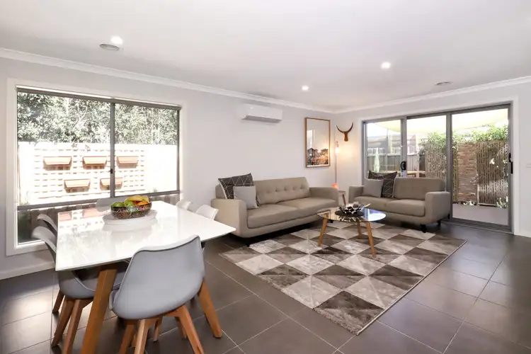 Sixth view of Homely unit listing, 2/23 Newlyn Drive, Craigieburn VIC 3064