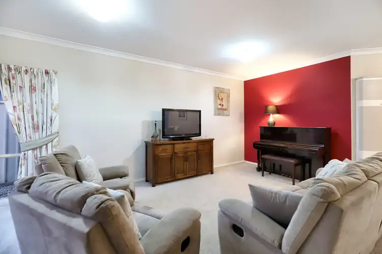 Sixth view of Homely house listing, 15 Leawood Glade, Craigieburn VIC 3064