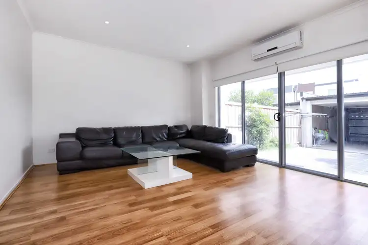 Seventh view of Homely house listing, 17 Angeline Way, Craigieburn VIC 3064