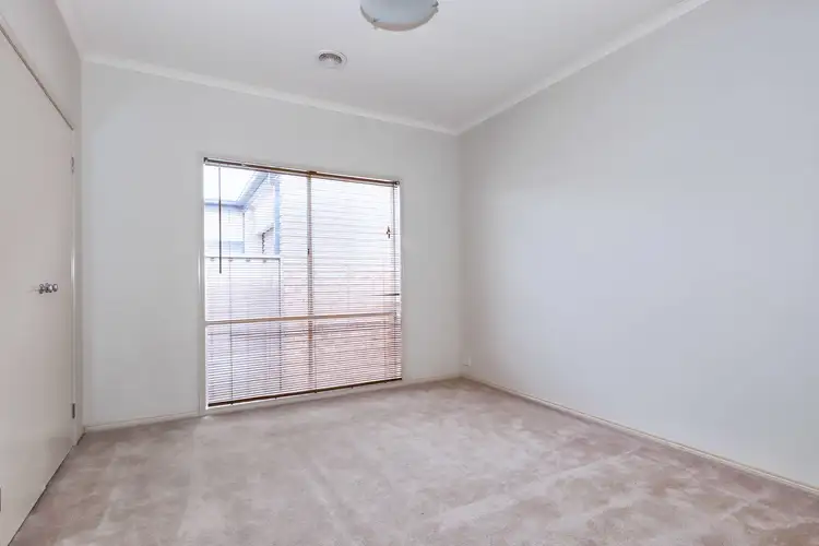 Sixth view of Homely house listing, 16 Greenhill Place, Craigieburn VIC 3064