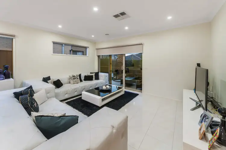 Seventh view of Homely house listing, 10 Calm Avenue, Craigieburn VIC 3064