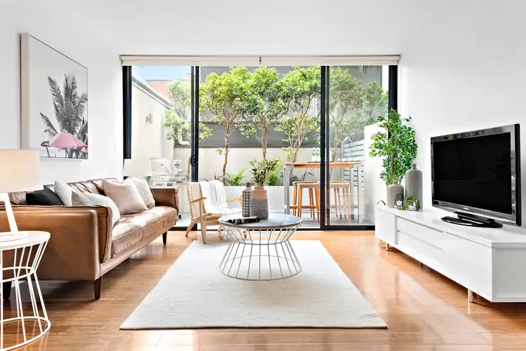 Main view of Homely unit listing, 2/53-57 Pittwater Road, Manly NSW 2095