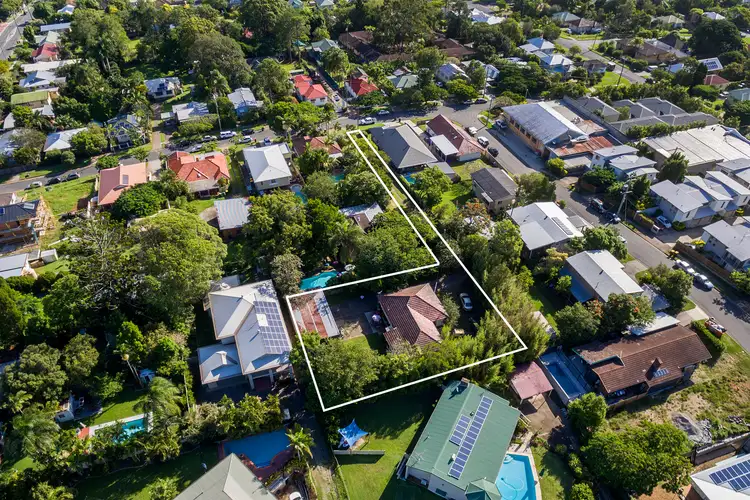 24 Eric Road, Holland Park QLD 4121
