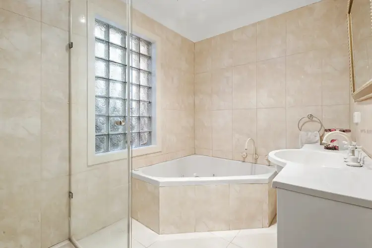 Fifth view of Homely house listing, 29 Innisfallen Avenue, Templestowe VIC 3106