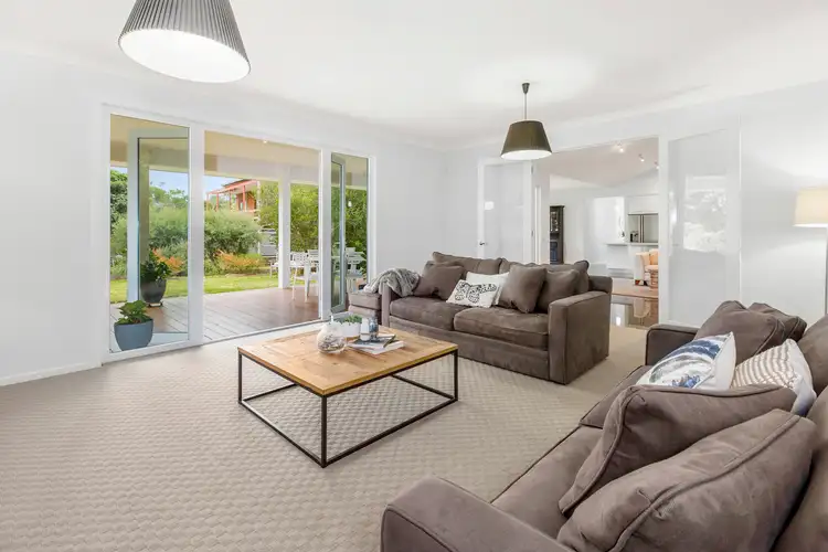 Second view of Homely house listing, 5 Henley Avenue, Mount Martha VIC 3934