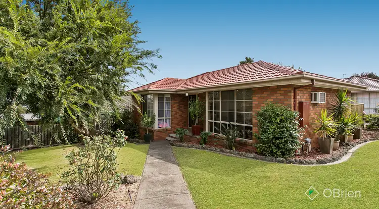 Main view of Homely house listing, 1/8 Southwell Close, Endeavour Hills VIC 3802