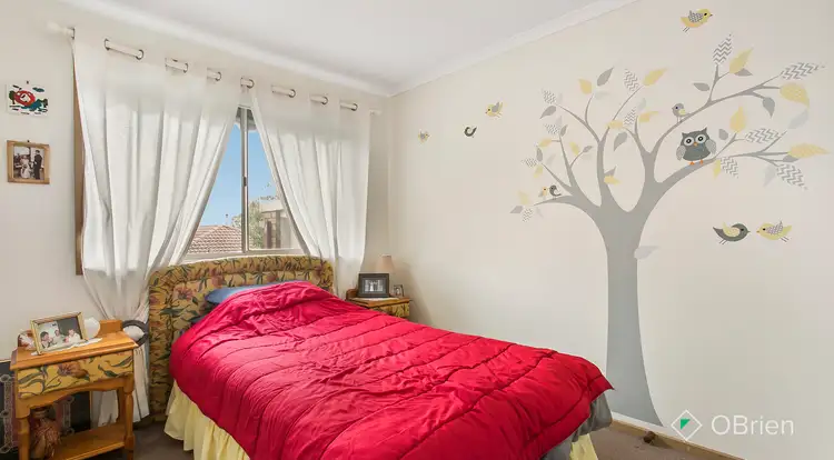 Fifth view of Homely house listing, 1/8 Southwell Close, Endeavour Hills VIC 3802