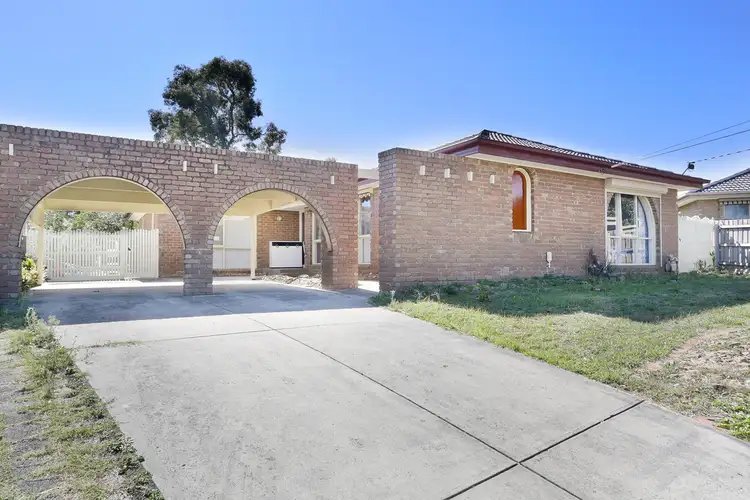 49 Calderwood Avenue, Wheelers Hill VIC 3150