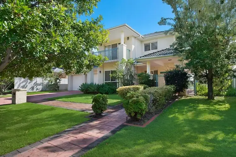 84 Cypress Drive, Broadbeach Waters QLD 4218