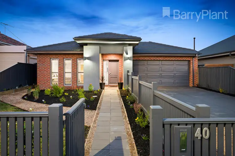 40 Reynolds Parade, Pascoe Vale South VIC 3044