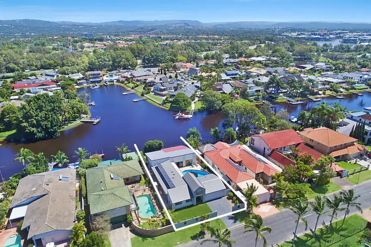 21 Witt Avenue, Carrara QLD 4211