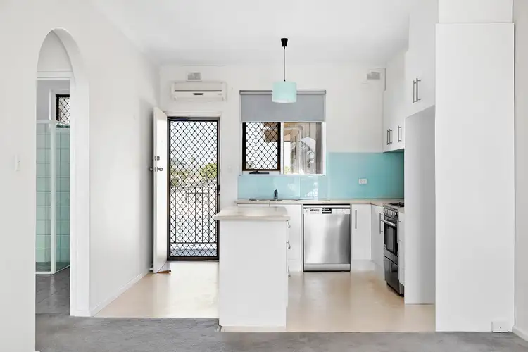 10/28 Pier Street, Glenelg South SA 5045