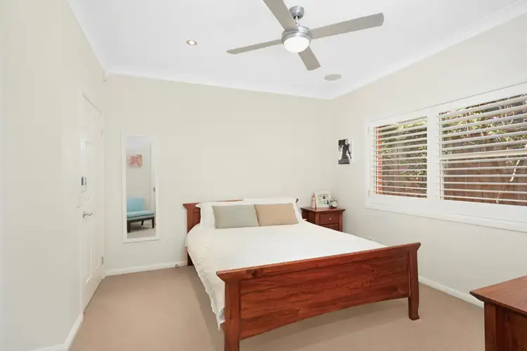 Fifth view of Homely villa listing, 4/5 Wallumatta Road, Caringbah NSW 2229
