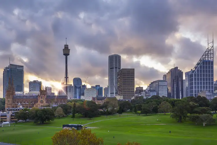 22-40 Sir John Young Crescent