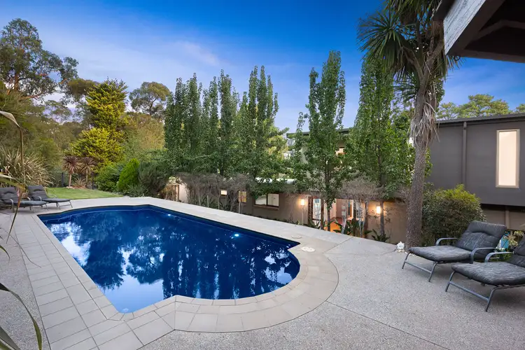 51-53 Enfield Avenue, Park Orchards VIC 3114