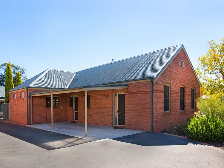 Main view of Homely house listing, 2/30 Wheeler Street, Castlemaine VIC 3450