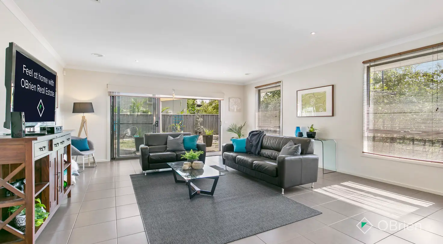 Main view of Homely house listing, 6 Ferrier Close, Sandhurst VIC 3977