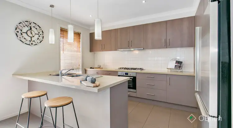 Fifth view of Homely house listing, 6 Ferrier Close, Sandhurst VIC 3977