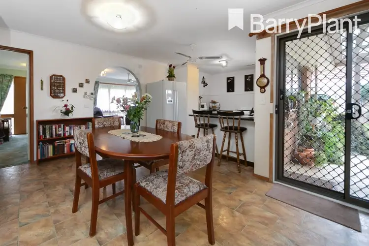 Fifth view of Homely house listing, 29 Arleon Crescent, Cranbourne VIC 3977