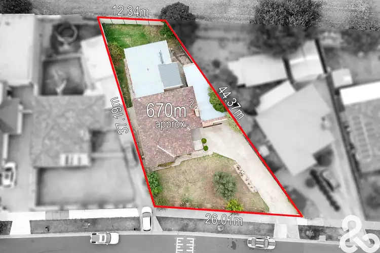 Second view of Homely house listing, 39 Bickley Avenue, Thomastown VIC 3074