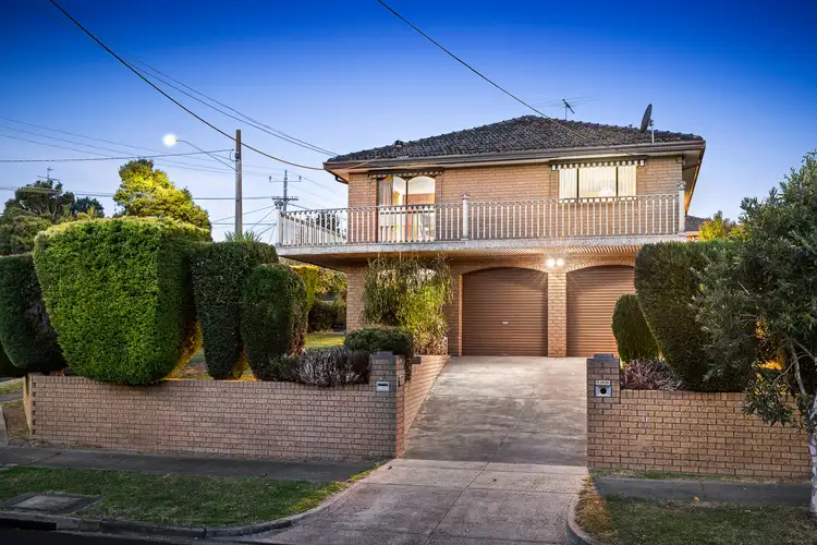1 Turana Street, Doncaster VIC 3108