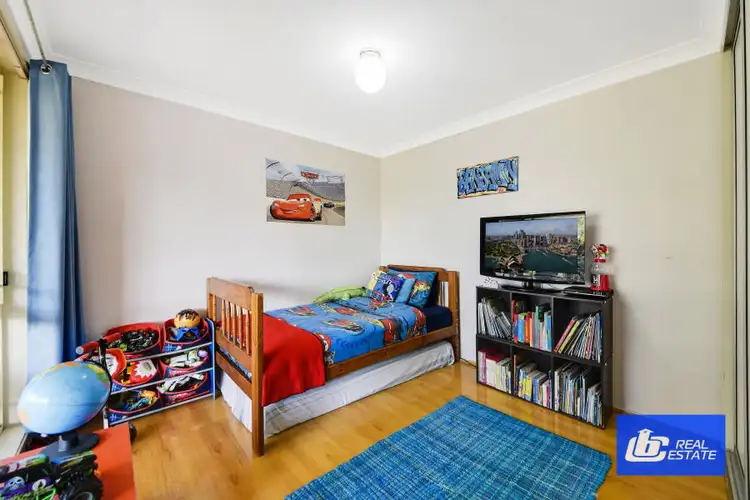 Fourth view of Homely house listing, 3 Farnborough Court, Wattle Grove NSW 2173