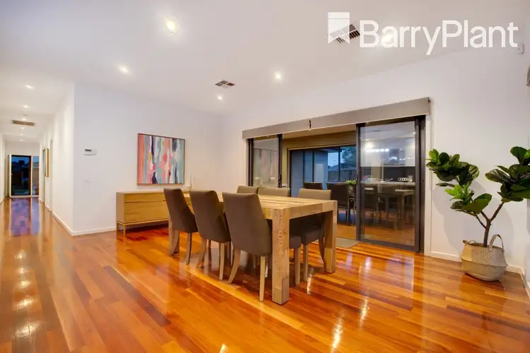 Fifth view of Homely house listing, 10 Faringdon Crescent, Cranbourne North VIC 3977