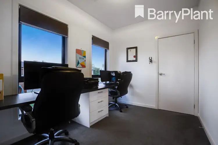 Sixth view of Homely house listing, 10 Faringdon Crescent, Cranbourne North VIC 3977