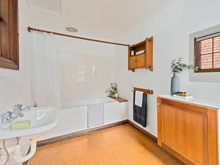 Sixth view of Homely house listing, 1/72 Warwick Street, Hobart TAS 7000