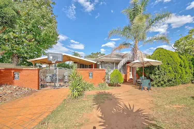2 Murray Street, Campbelltown NSW 2560