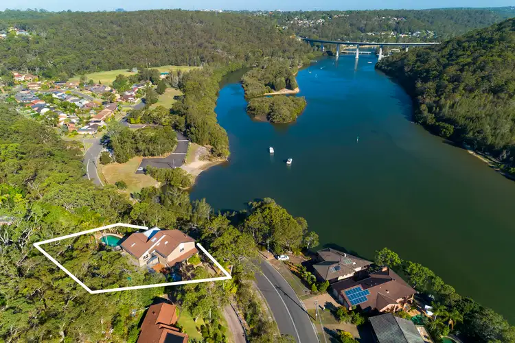 Fifth view of Homely house listing, 186 Washington Drive, Bonnet Bay NSW 2226